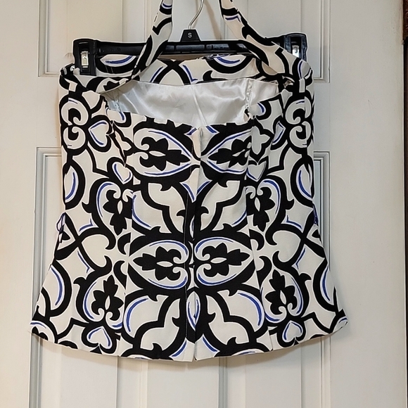 WHBM Bustier Style top Size 2. Removable halter style strap, back center zip. - Picture 2 of 3